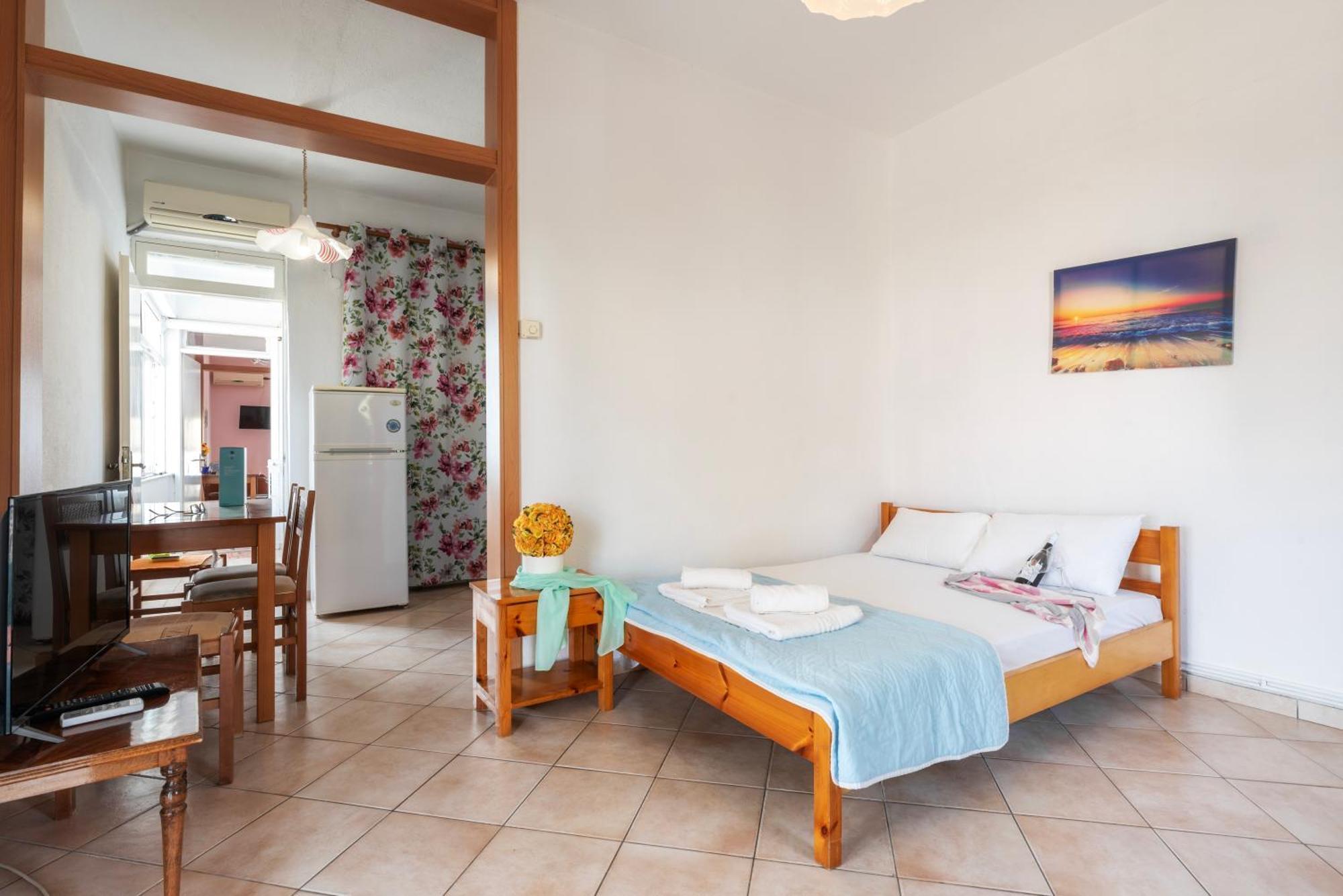 Marilena Apartments Anastasiou Velika  Exterior photo