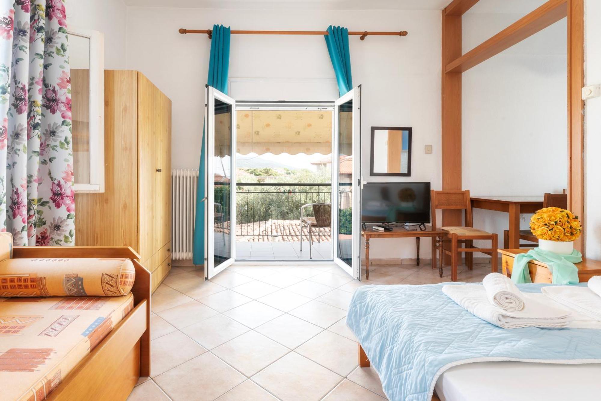 Marilena Apartments Anastasiou Velika  Exterior photo